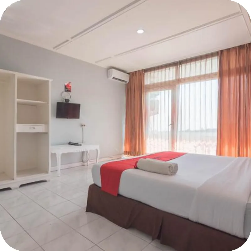 RedDoorz near Farm House 4 Hotel room image