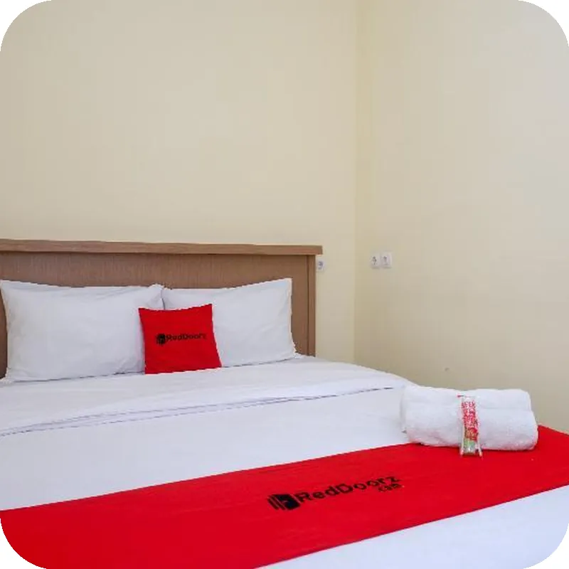 RedDoorz near Tugu Muda Semarang Hotel facility image