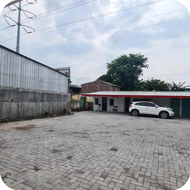 RedDoorz near Tugu Muda Semarang Hotel image
