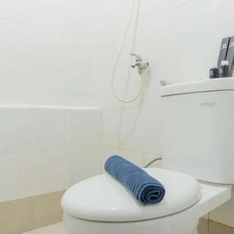 Splendid 2BR at Bassura City Apartment Hotel image