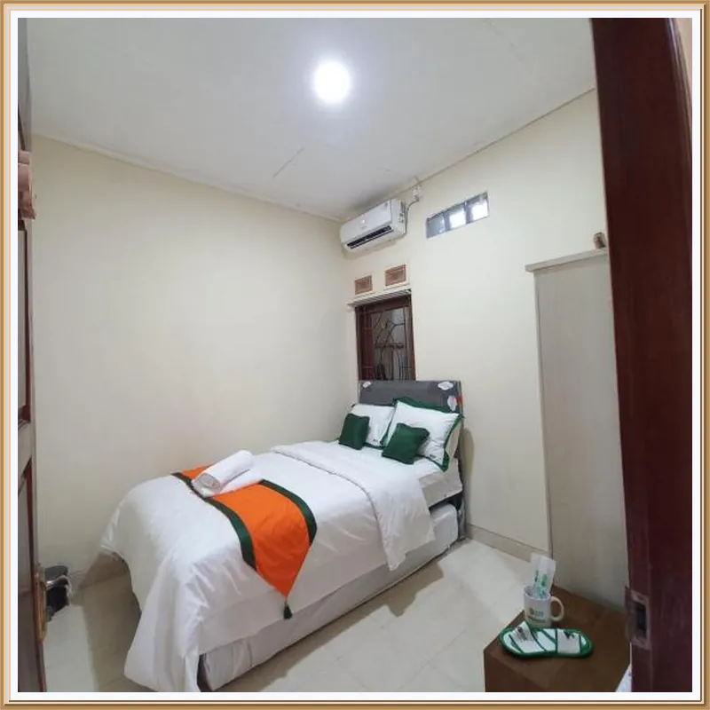 Homestay Syariah Condongcatur By Simply Homy Hotel room image