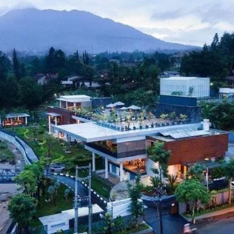 Teras Bhumi Puncak Tampak luar hotel