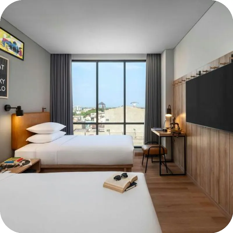 Moxy Solo Hotel room image