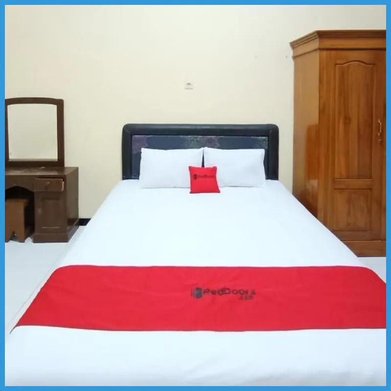RedDoorz @ Ratu Homestay Syariah Near Lippo Mall Banyuwangi Hotel facility image