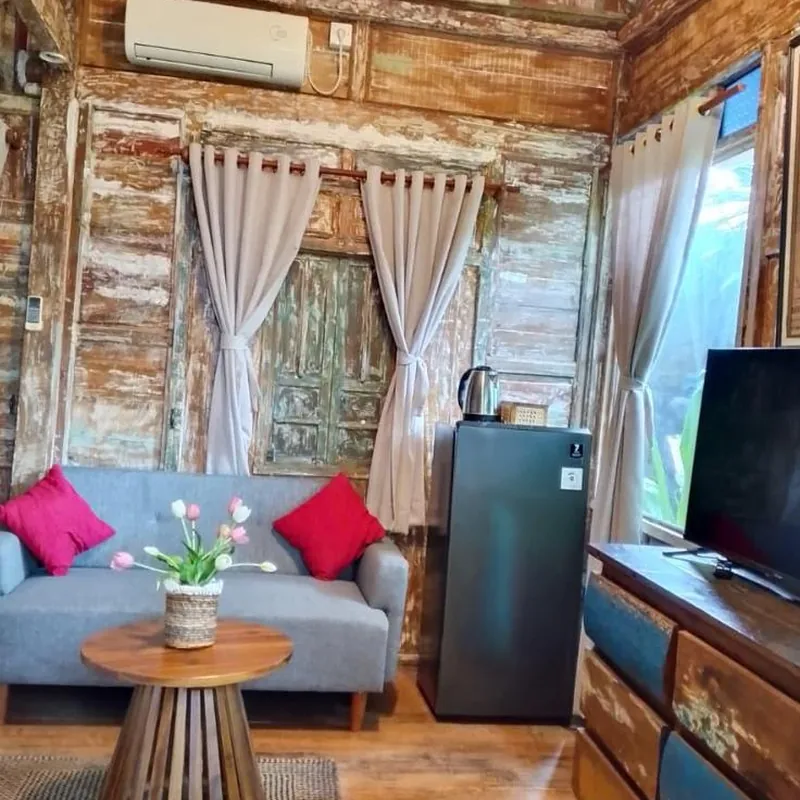 Wooden Cabin Jimbaran - Lavender Suite Hotel room image