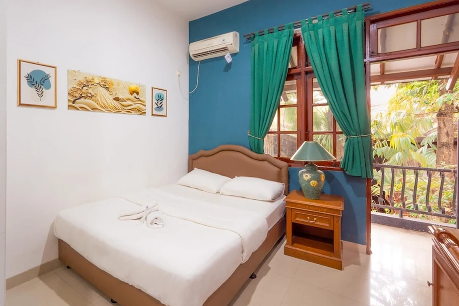 Fasilitas Dekuningan House