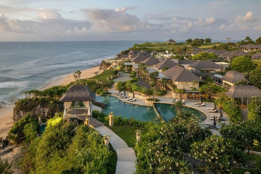 Tampak luar Jumeirah Bali