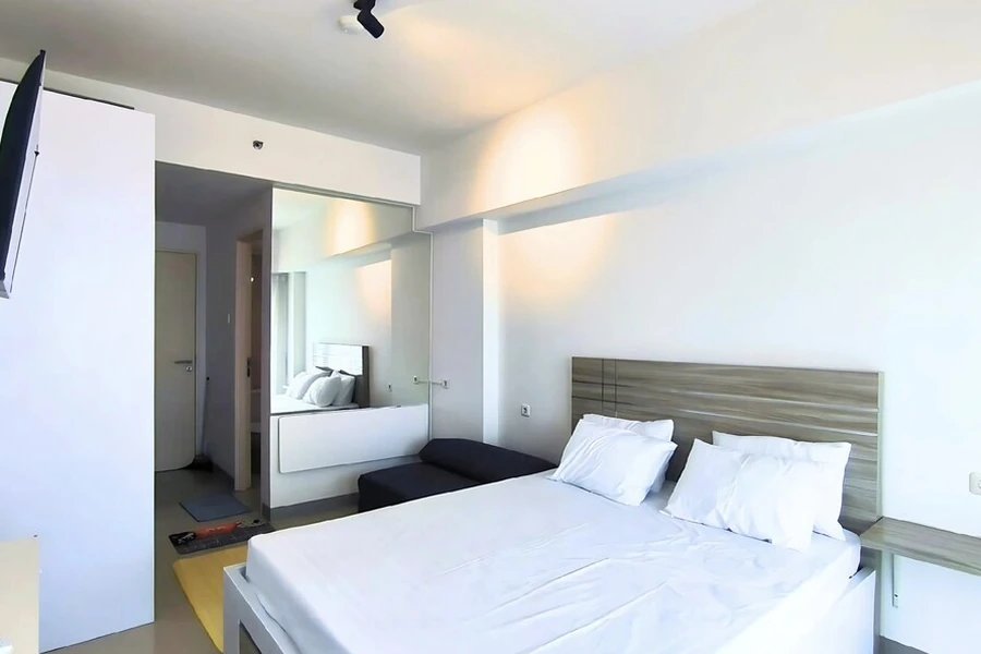 Bagian dalam kamar Modern Living Pakuwon Mall Surabaya By ProIns