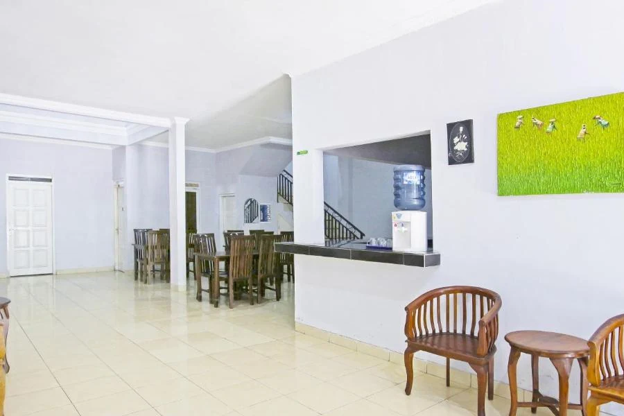 Tampak luar Hotel O Homestay Al Maidah